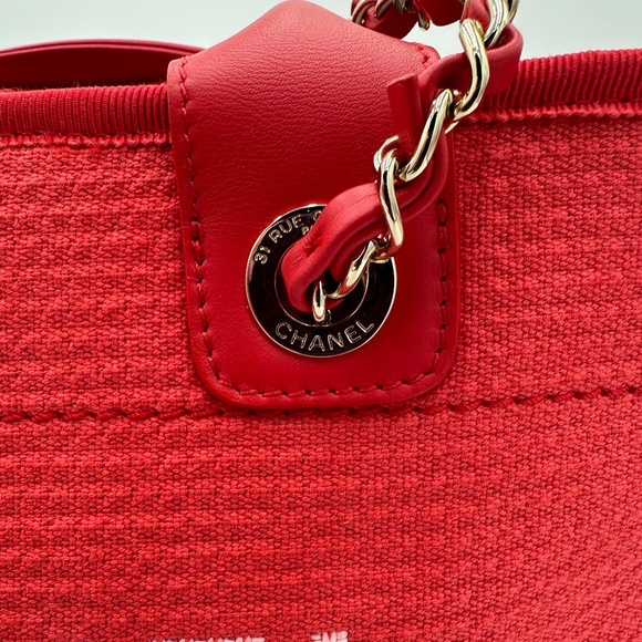 Chanel Tote with Pouch - Picture 5 of 16